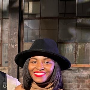 Meet your Posher, Shyra
